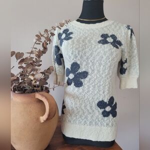 Sonoma Cream and Navy Flower Short Sleeve Sweater Cotton Blend Sz Sm